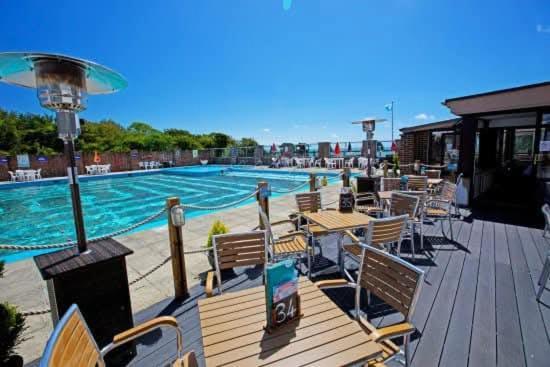 Home With A View Whitecliff Bay Holiday Park Bembridge Exterior foto